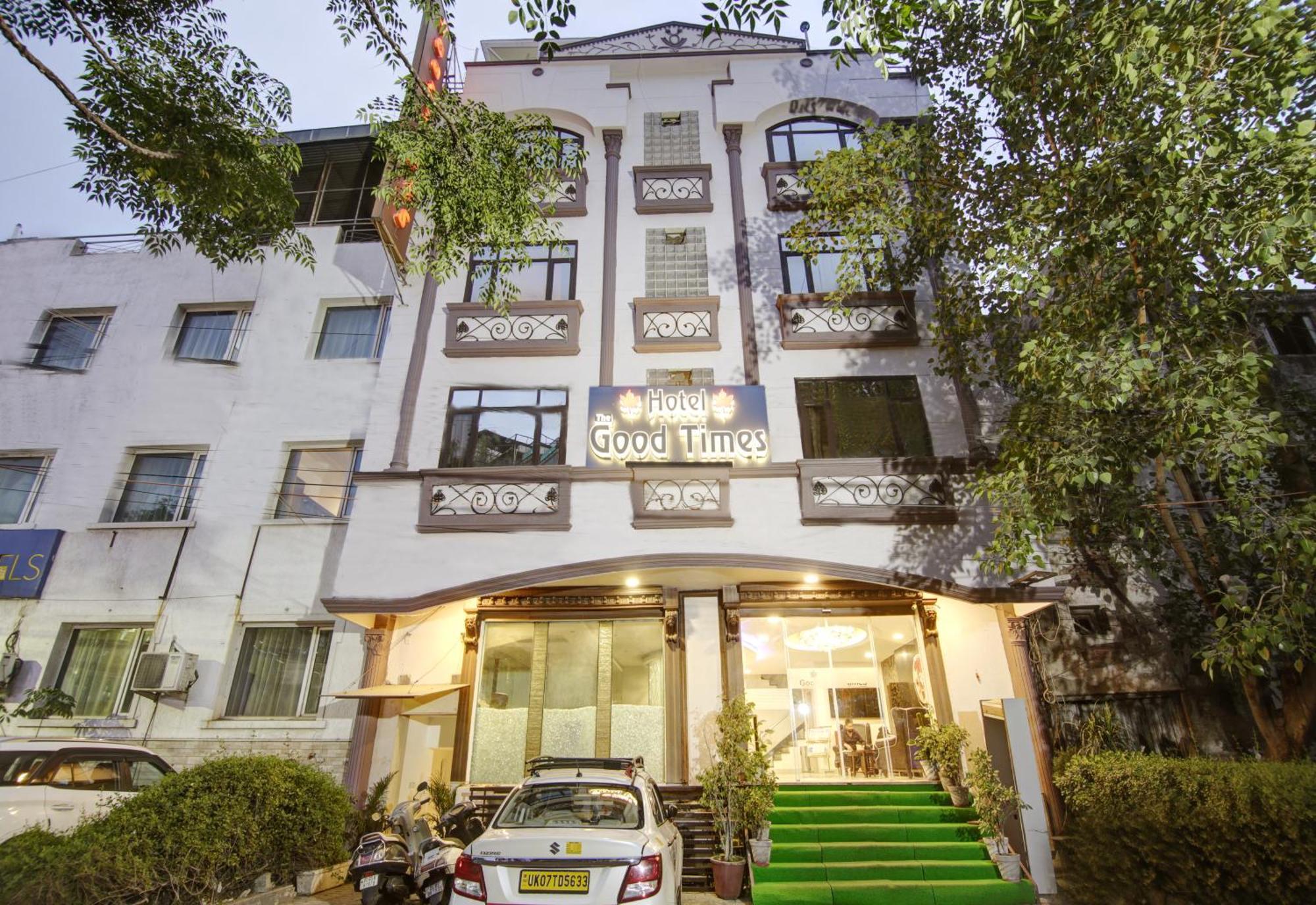 Hotel Good Times Near Ganga Ram Hospital And Karol Bagh Metro Dillí Exteriér fotografie