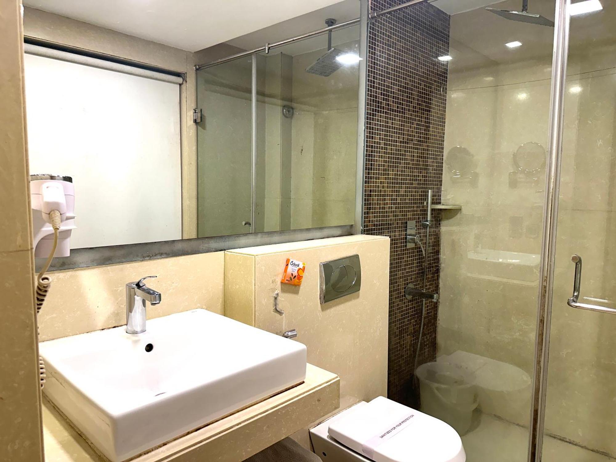 Hotel Good Times Near Ganga Ram Hospital And Karol Bagh Metro Dillí Exteriér fotografie